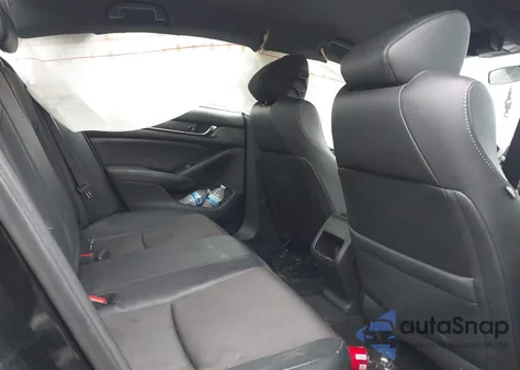 2019 Honda Accord Sport z USA, uszkodzony, nr VIN 1HGCV1F33KA177405